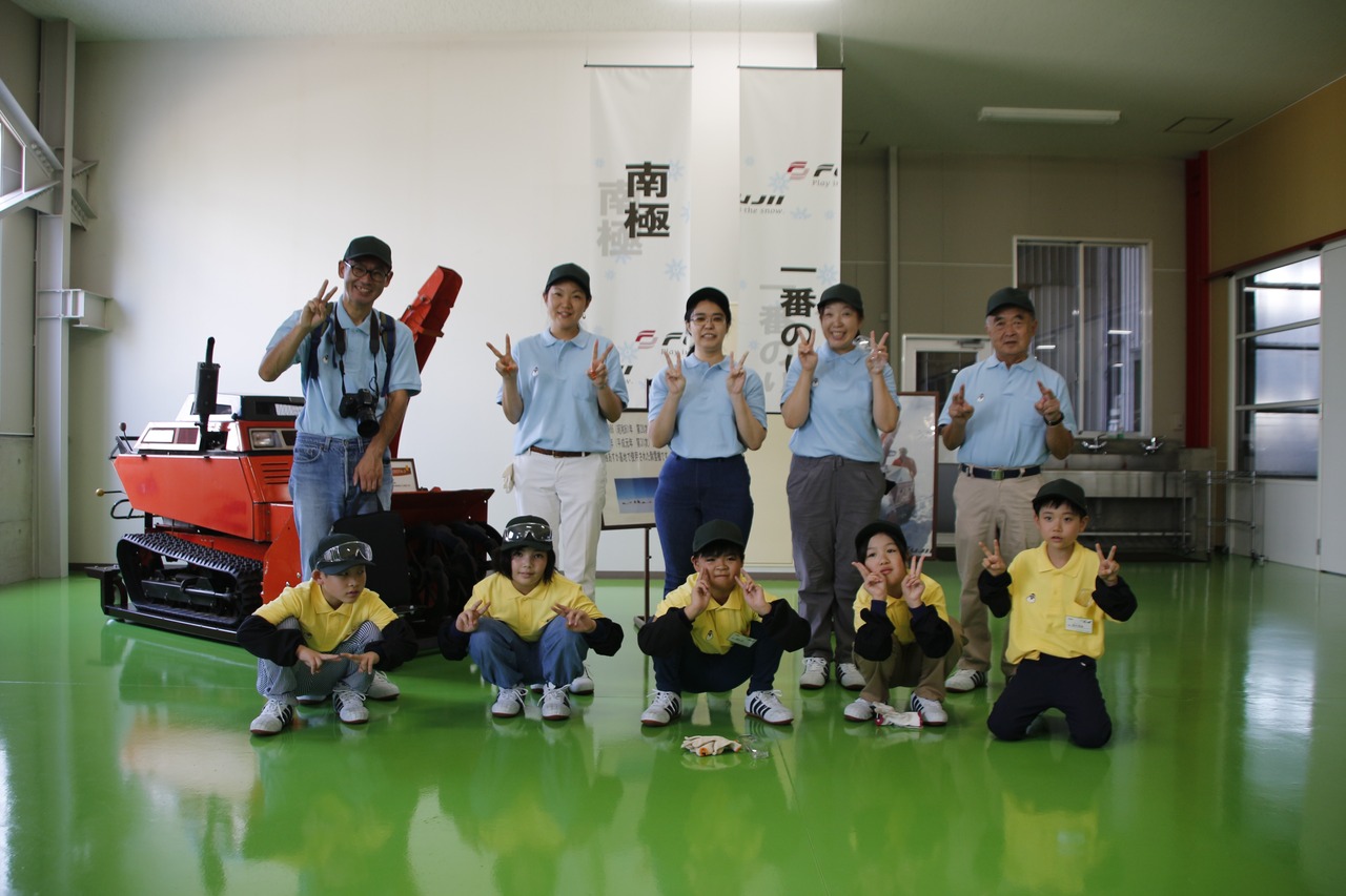 フジイ 「ぅわ～きっず」開催 小学生が現場作業を体験